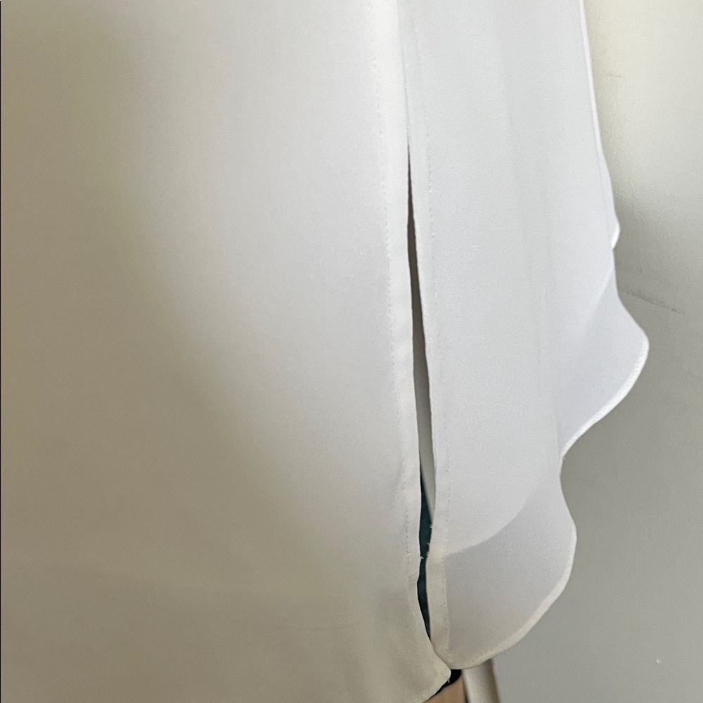 Chic White Ruffled Women's Blouse - Picture 6 of 8